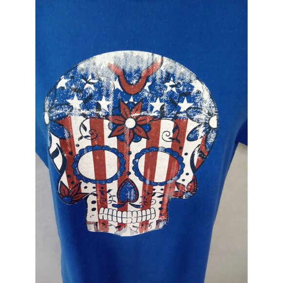 Fruit Of The Loom women Small blue Tee Shirt Skull American Flag Floral - Picture 10 of 11